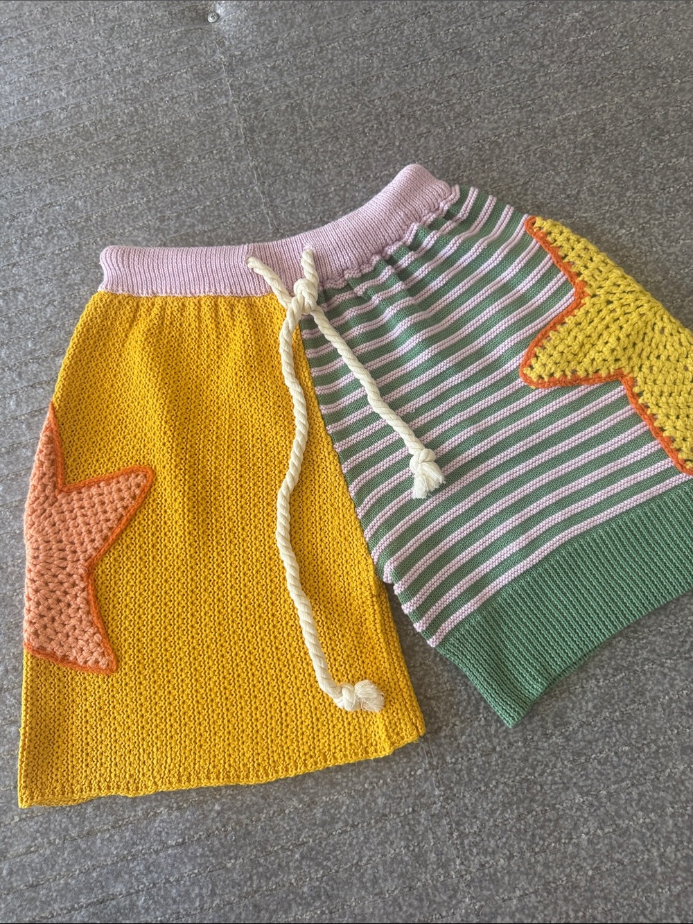 Playful Colorblock Knit Skirt with Star Appliqués - Yellow & Green size small